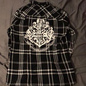 Black Plaid Hogwarts (Harry Potter) Button Up